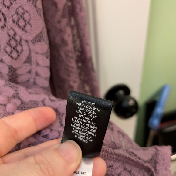 New with tags! Torrid Lace V-Neck Top in Purple - Picture 9 of 14